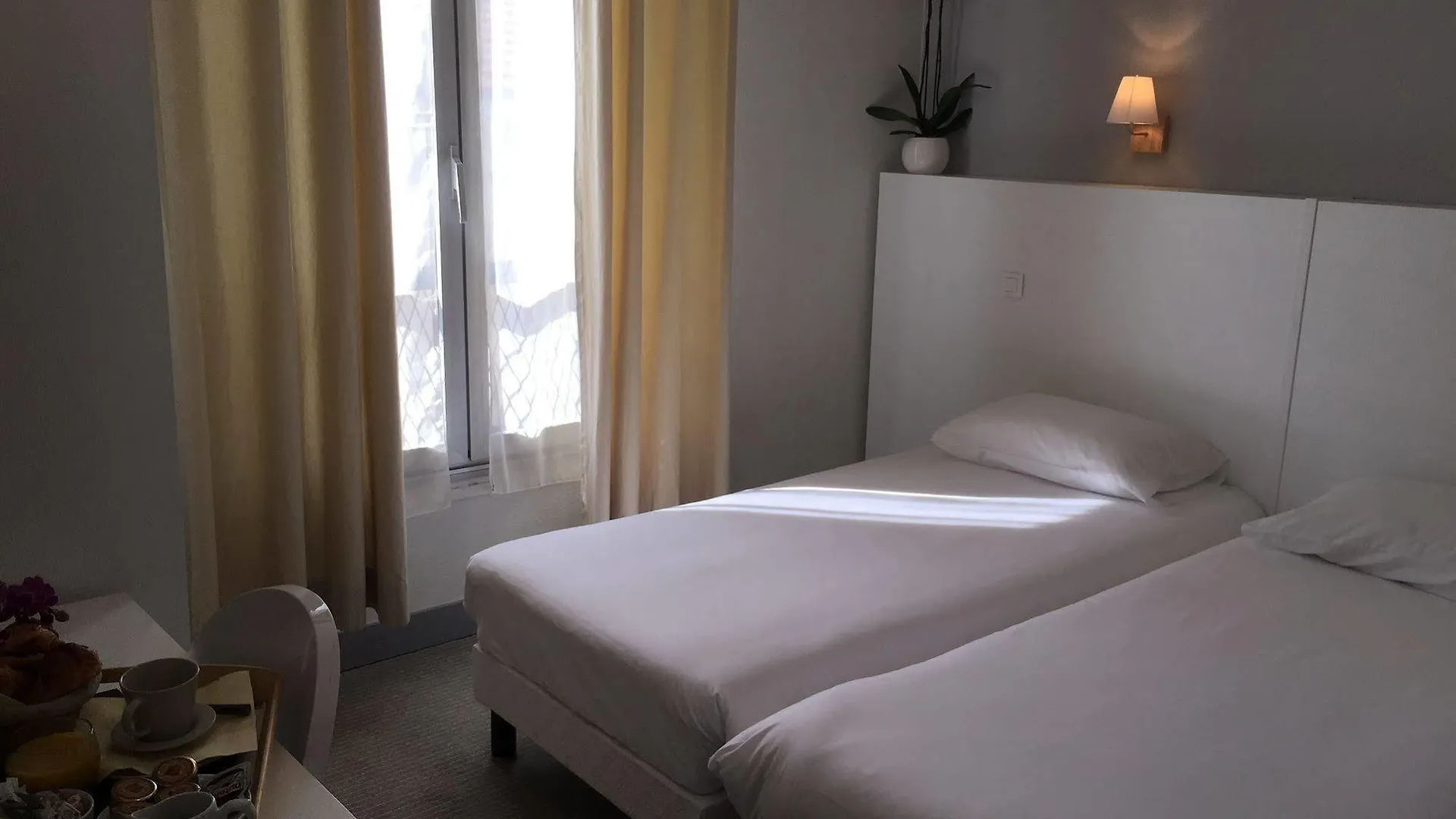 Hôtel P.L.M. Cannes Hotel